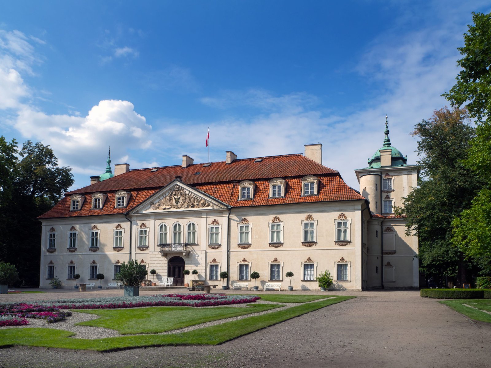 Muzeum w Nieborowie i Arkadii – pałac Radziwiłłów i ogród romantyczny — zdjęcie 3