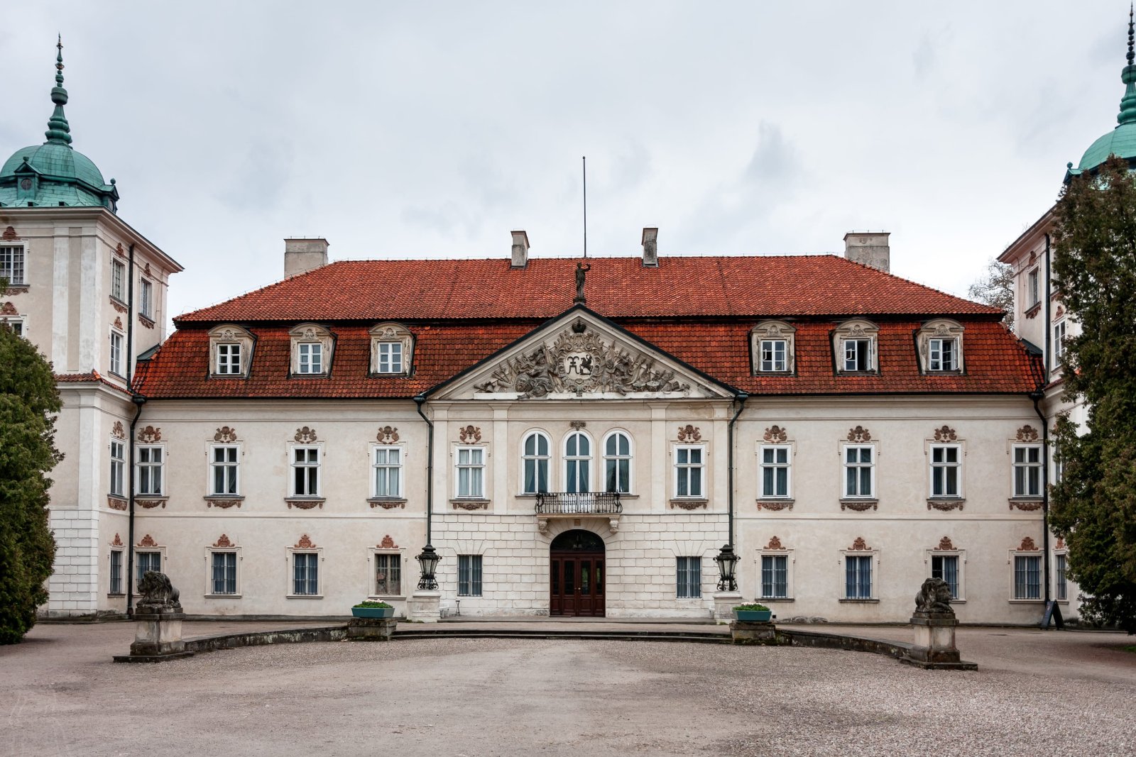 Muzeum w Nieborowie i Arkadii – pałac Radziwiłłów i ogród romantyczny — zdjęcie 5