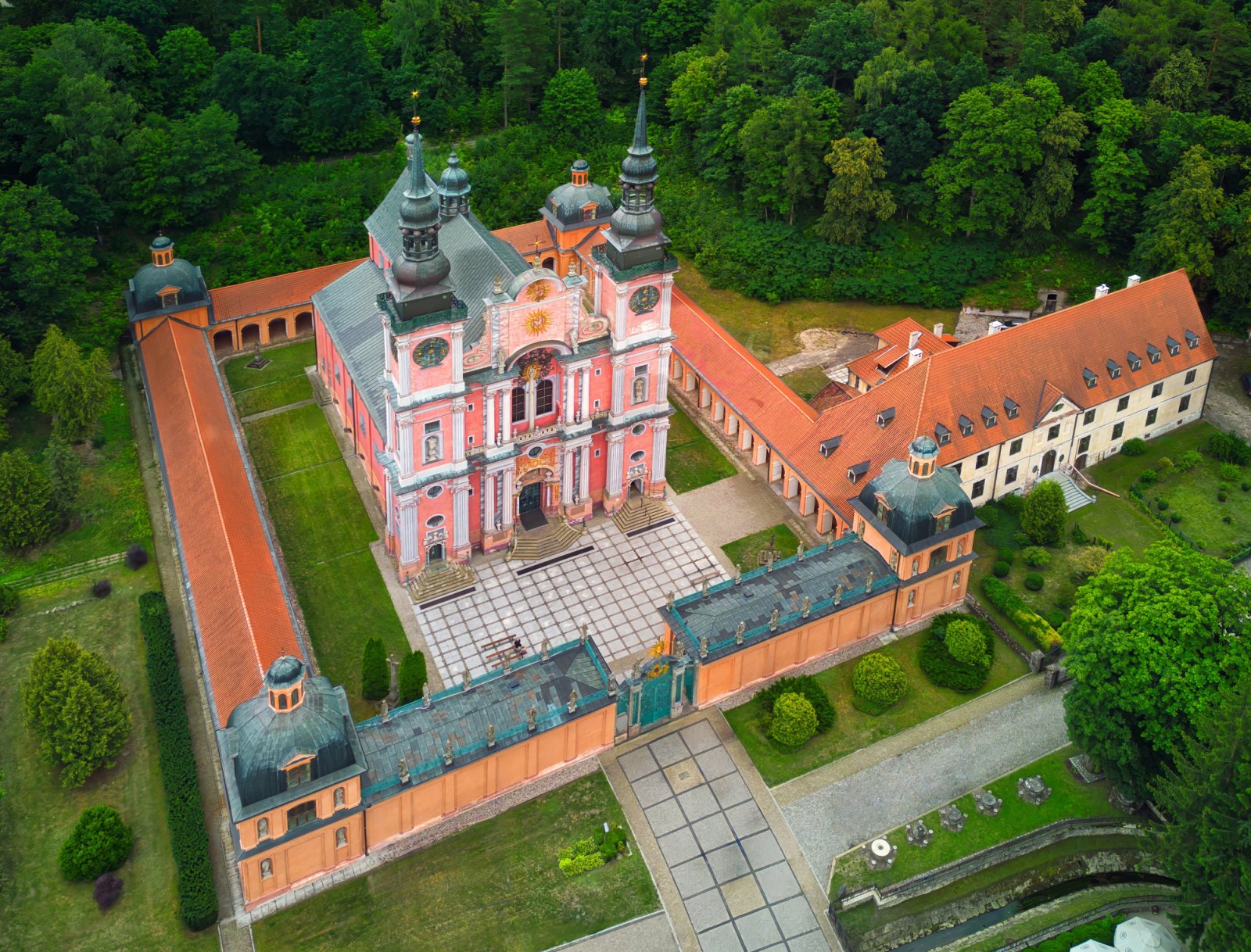 Sanktuarium Maryjne w Świętej Lipce